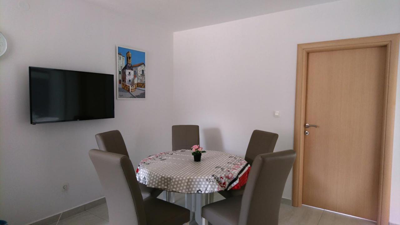 Apartament Colic Nijvice Zewnętrze zdjęcie