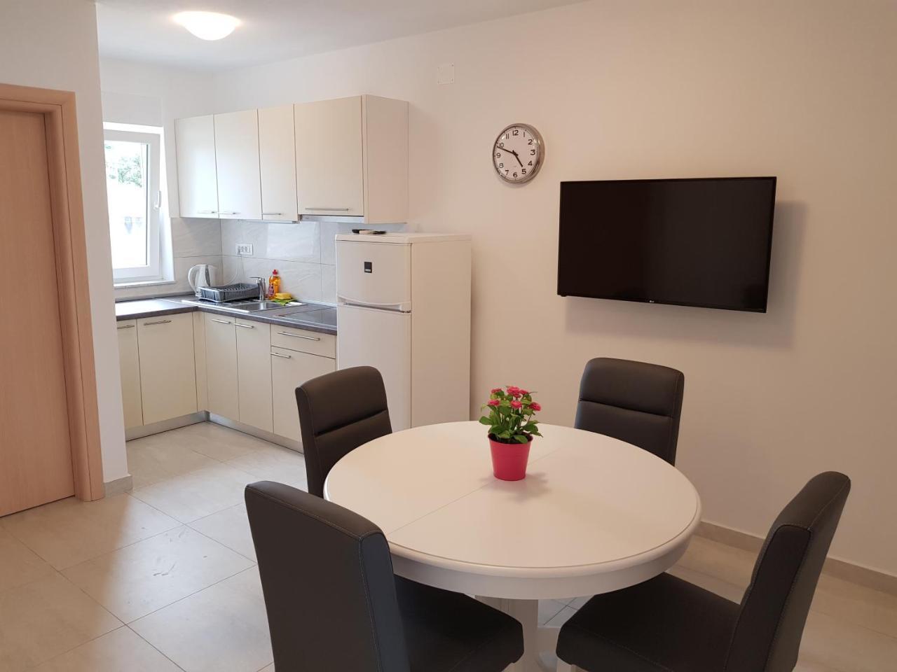 Apartament Colic Nijvice Zewnętrze zdjęcie