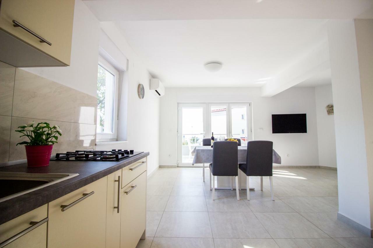 Apartament Colic Nijvice Zewnętrze zdjęcie