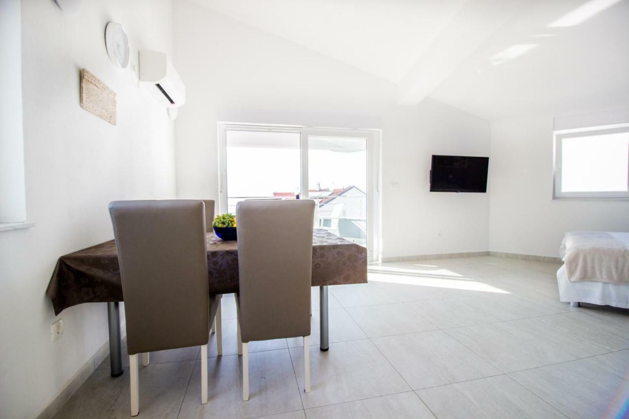 Apartament Colic Nijvice Zewnętrze zdjęcie