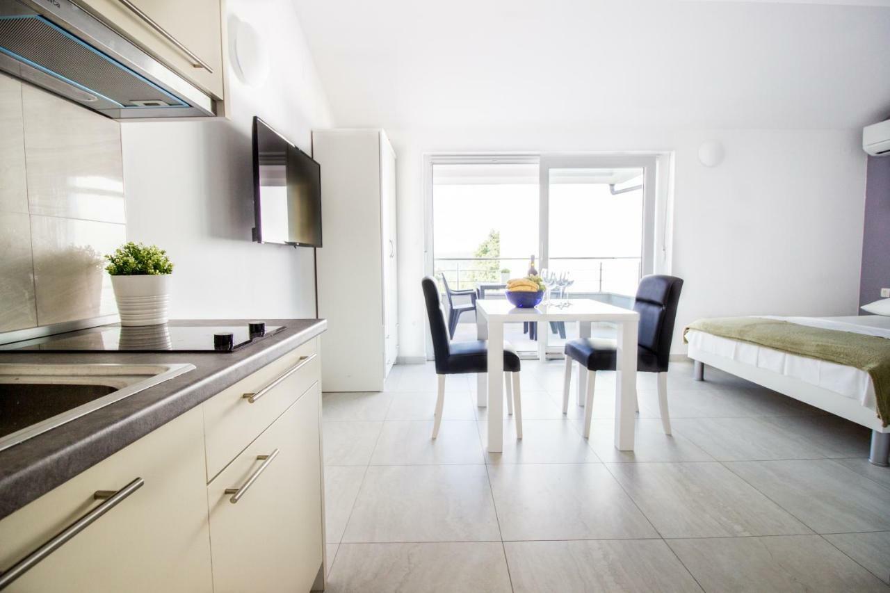 Apartament Colic Nijvice Zewnętrze zdjęcie