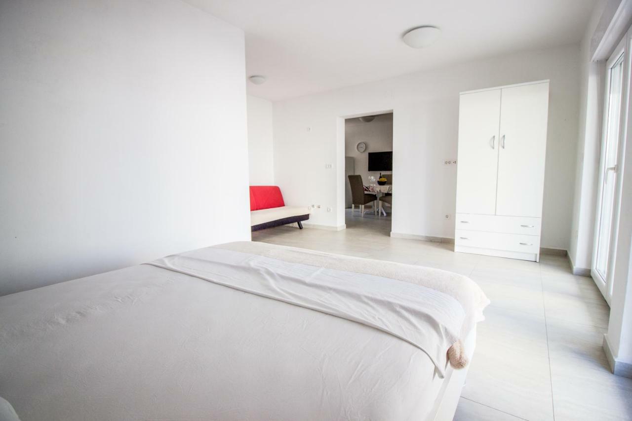 Apartament Colic Nijvice Zewnętrze zdjęcie