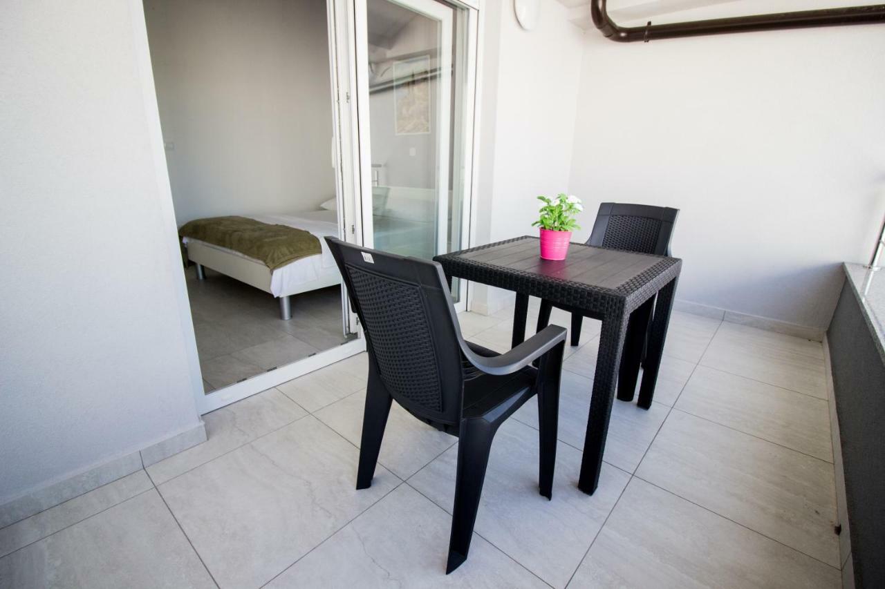 Apartament Colic Nijvice Zewnętrze zdjęcie